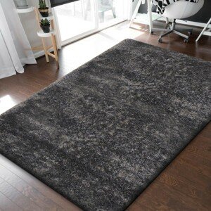 Gyönyörű bozontos szőnyeg divatos sötétszürke színben Szélesség: 120 cm | Hossz: 170 cm
